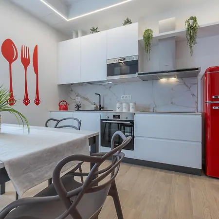 - Alemar House X6! 公寓