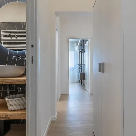 - Alemar House X6! Apartment Bologna